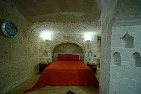 Holiday Cave - 98