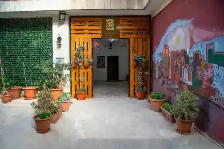 Antika Amman - 25