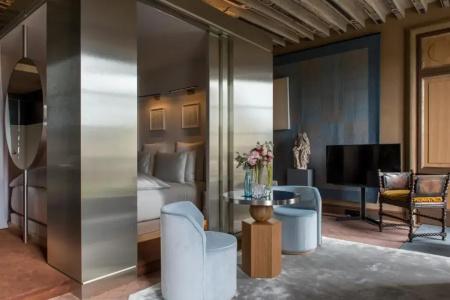 Cour des Vosges - 48