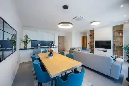 Royal Blue & Residences - 63