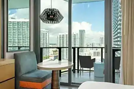 East Miami - 51