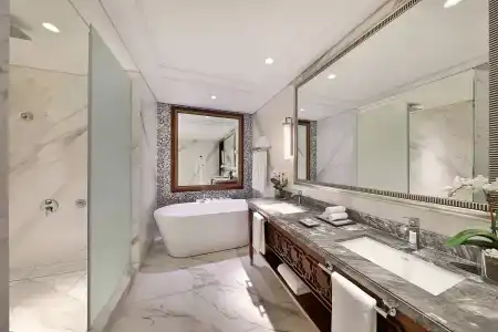The Ritz-Carlton - 115