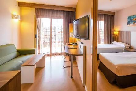 Golden Avenida Family Suites 4* - 36