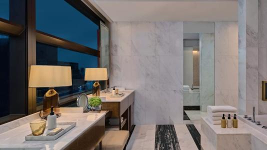 Rosewood Bangkok - 69