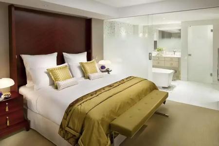 Mandarin Oriental - 54