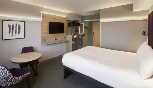 Premier Inn Wimbledon South - 4