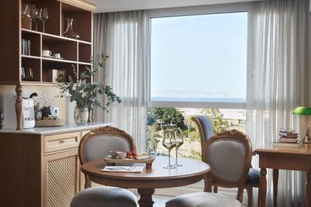 Legacy Gastro Suites - 43