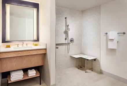 Mdr Marina Del Rey- a Doubletree By Hilton - 39