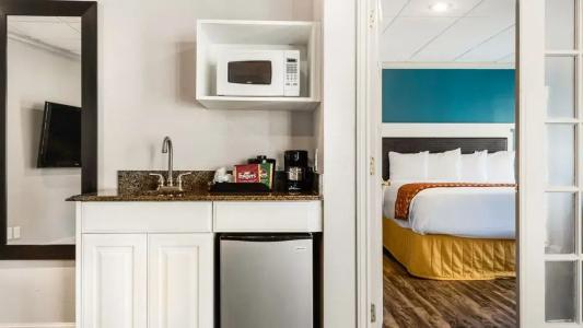 Riverwalk Plaza - 133