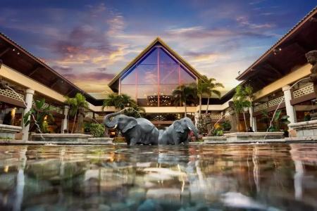 Universal's Loews Royal Pacific Resort - 23