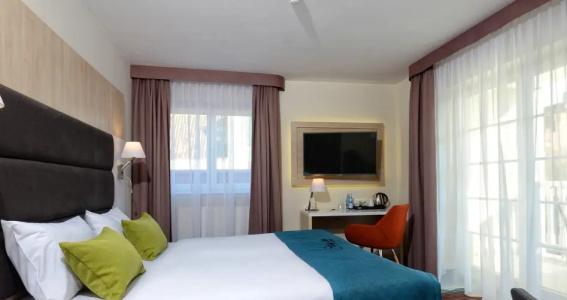 Stay Inn - 50