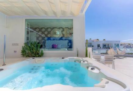 Lani's Suites de Luxe - Adults Only - 102