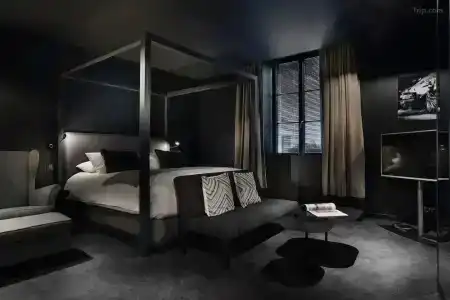Petit Hôtel Confidentiel - 70