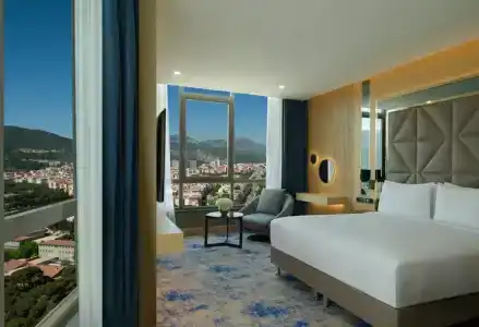 DoubleTree by Hilton Manisa - 35