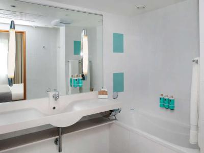 Novotel London West - 68