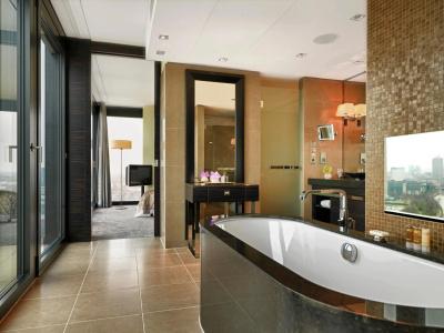 Hyatt Regency Dusseldorf - 79