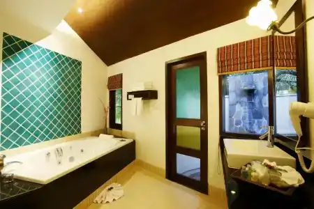 Peace Laguna Resort & Spa - Sha Extra Plus - 54