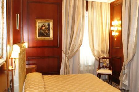 Boutique Trevi - 36