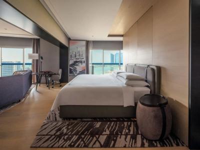 Swissotel The Stamford - 88