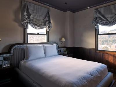 The Hollywood Roosevelt - 102