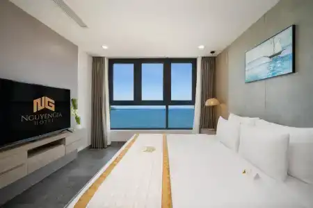 Nguyen Gia - 4