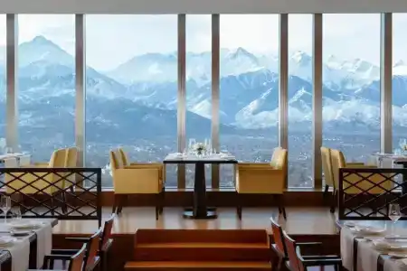 Ritz-Carlton - 19