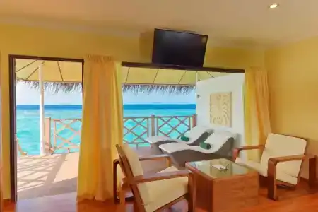 Dreamland Maldives Resort - 3