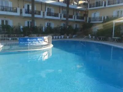 Majestic & Spa - 28