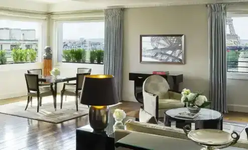 Hôtel Plaza Athénée - Dorchester Collection - 92
