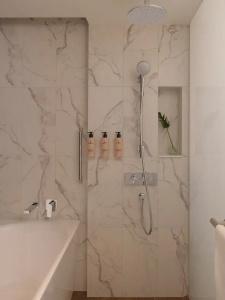 Amara Singapore (SG Clean, Staycation Approved) - 40