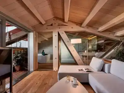 Domus Renier Boutique - Historics Worldwide - 68