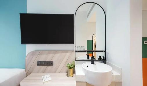 Furama Riverfront (Sg Clean) - 102