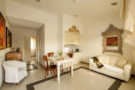 Arcom Palace - 11