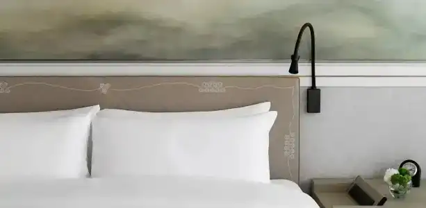 Island Shangri-La - 45