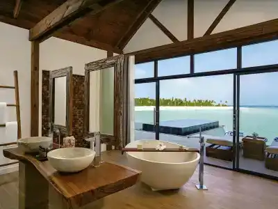 Mӧvenpick Resort Kuredhivaru Maldives - 32