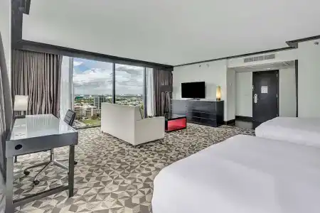 Hilton Miami Downtown - 5