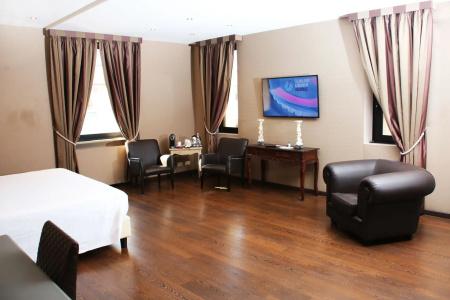 Th Roma - Carpegna Palace - 58