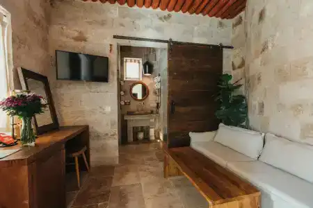 Millstone Cave Suites - 12