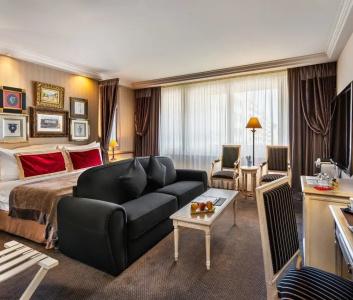 Royal Manotel - 115