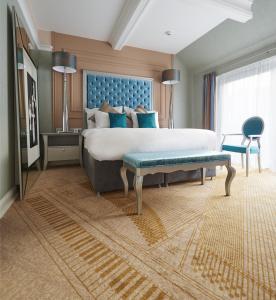 Aria Budapest by Library Collection - 55