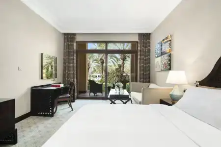 Hilton Ras Al Khaimah Beach Resort - 6