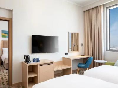 Holiday Inn & Suites Dubai Science Park, An Ihg - 24