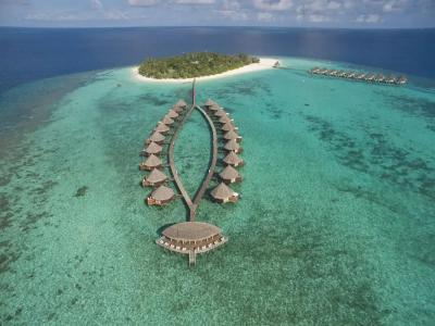 Angaga Island and Spa - 25
