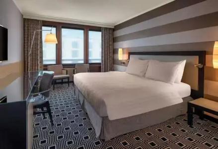 Hilton Geneva and Conference Centre - 39
