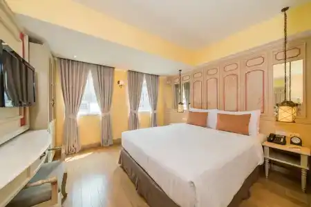 Salil Sukhumvit Soi 11 - 25