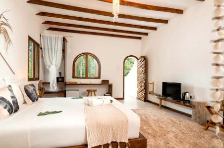 Bliss Praslin - 18