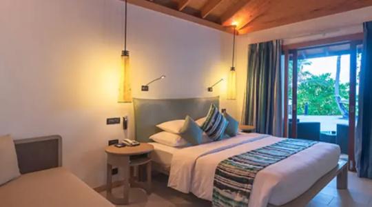 Vilamendhoo Island Resort & Spa - 37