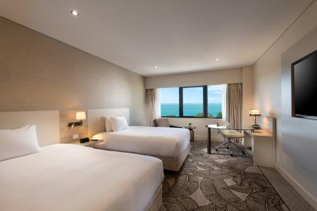 Hilton - 9