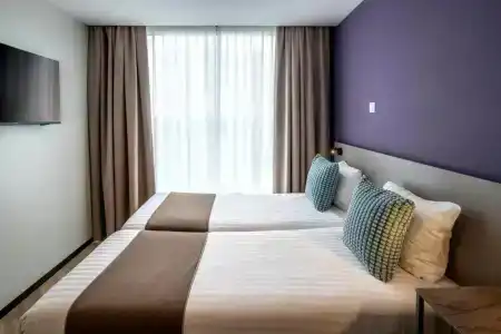 New Century Amsterdam - 3