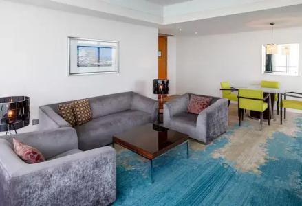 Hilton - 42